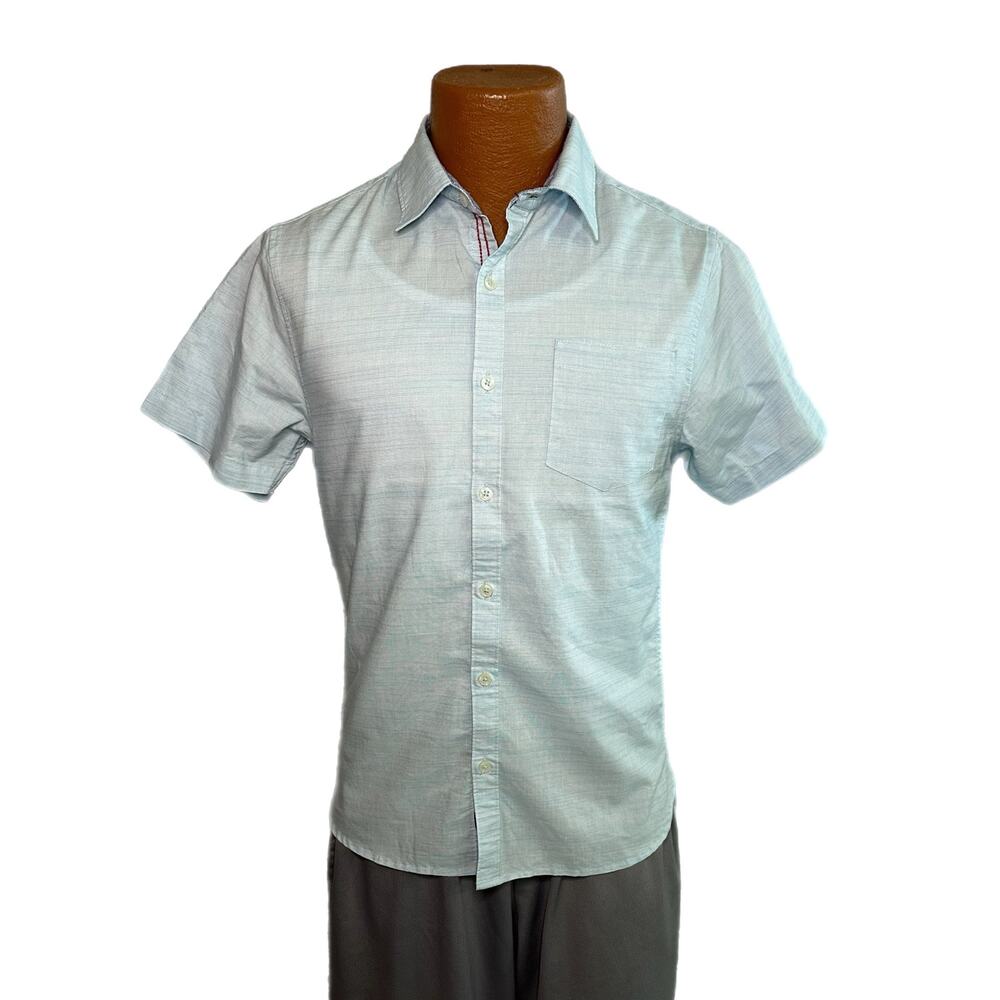 C22 Across the Pond Light Blue Button Down Shirt, Small, Pre-owned